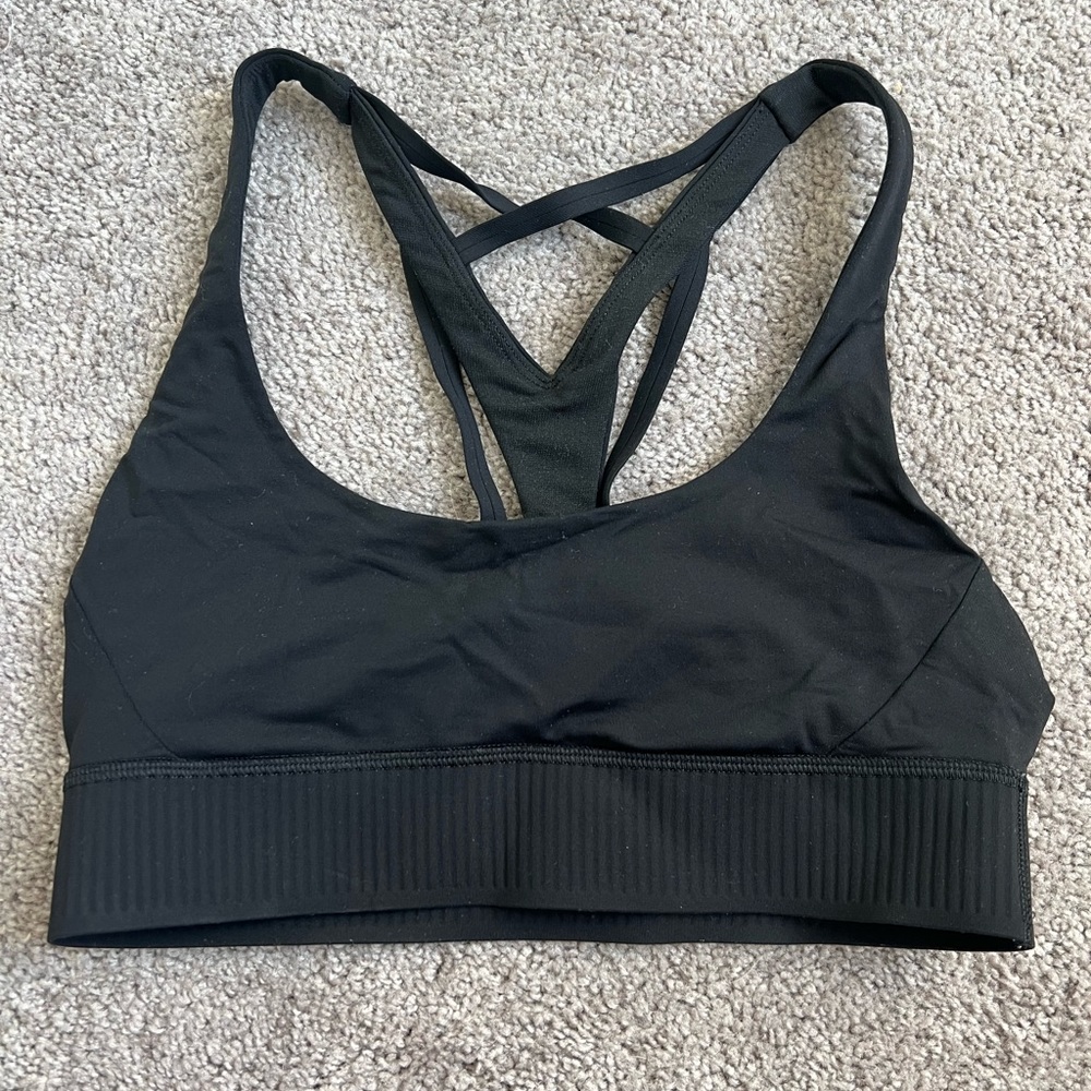 Lululemon sports bra